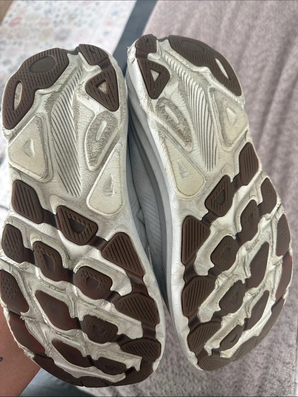 Hoka Clifton 9 White